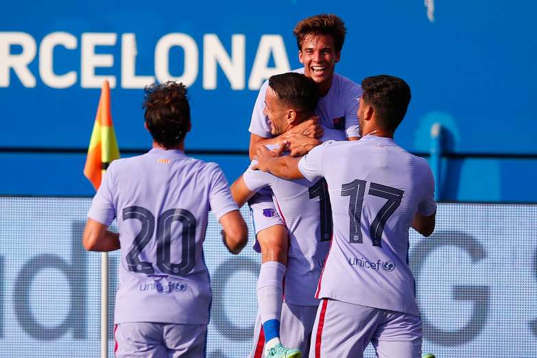 Depay z golem w debiucie, Barcelona znów zwycięska