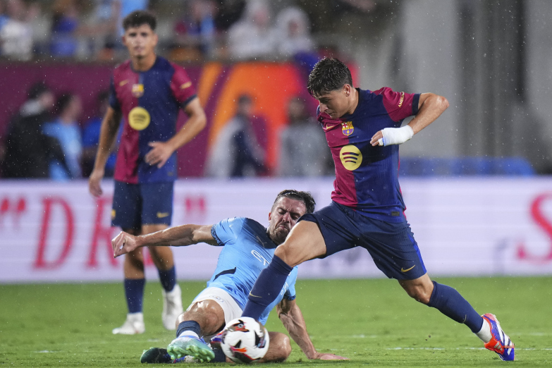 Barcelona wygrywa po rzutach karnych z Manchesterem City [WIDEO]