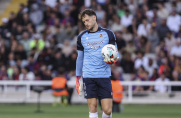 Mundo Deportivo: Przyszłość Alexa Remiro w Barcelonie zależy od Wojciecha Szczęsnego