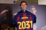 Anthony Gordon: Rywalizujemy z Rashfordem o miejsce w składzie, ale bardzo mi pomógł w sprawach związanych z Barceloną