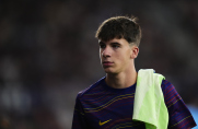 AS: Ajax i Racing walczą o młodego lewego obrońcę Barcelony