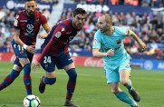 Iniesta: Zabrakło nam odpowiedniej organizacji na początku drugiej połowy 